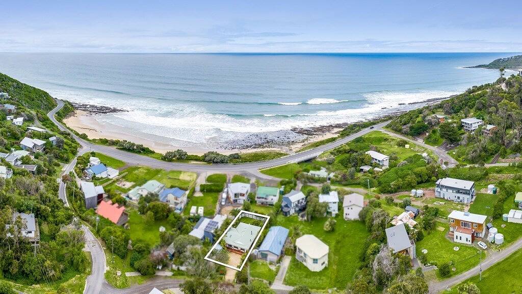 The Beach Cottage - Cottage by the sea for you and your pets in Wye River, Colac Otway Shire