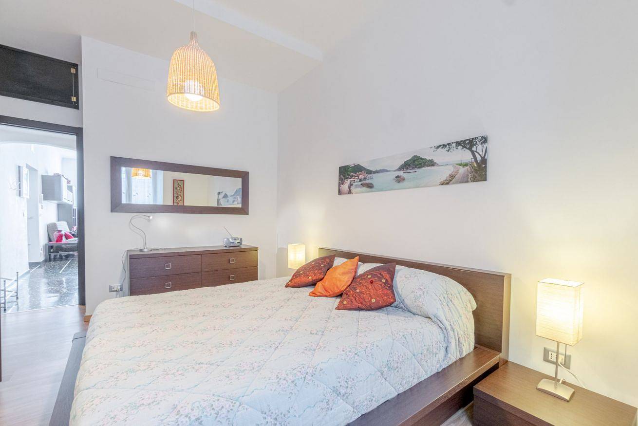 Entire apartment, Guesthost - Villa Gruber Modern Flat in Genova (City), Genoa