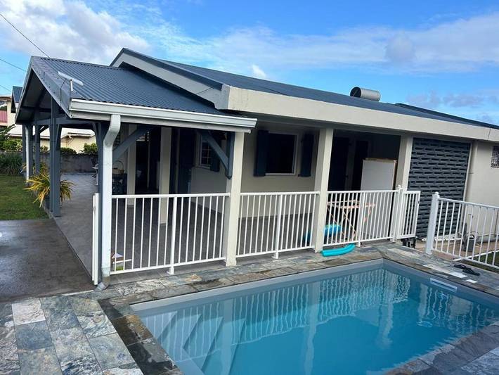 Villa pour 8 personnes, avec terrasse ainsi que vue et piscine en Martinique - 2