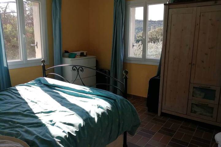 Location de vacances pour 8 personnes, avec balcon et jardin à Rousset-les-Vignes - 2