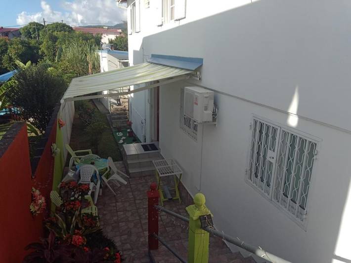 Location de vacances pour 4 personnes, avec jacuzzi et jardin à Baillif - 4