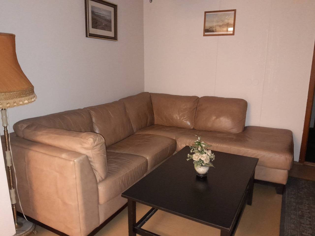 Wunderschöner Berg- und Dorfblick in Ólafsvík, Snaefellsbaer