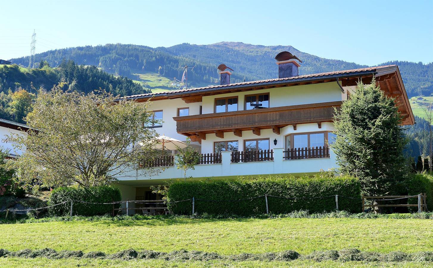 Ganze Ferienwohnung, Apart Zillertal/2-4 Pers. + 2 Kinder in Tuxer Alpen, Fügenberg