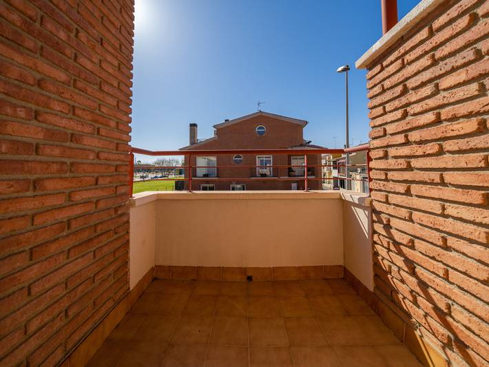 Casa de huéspedes para 7 personas, con jardín en Santa Susana - 3