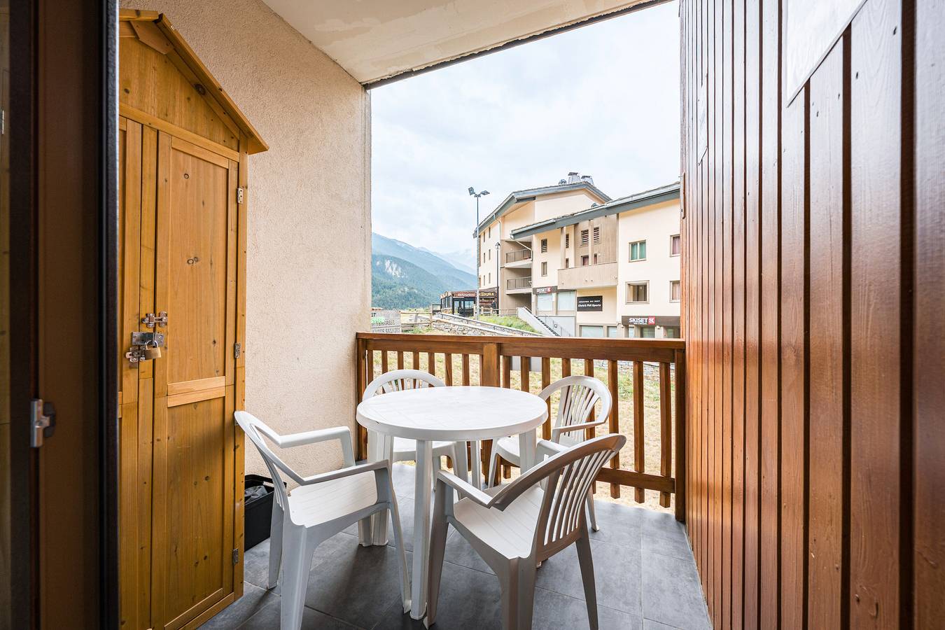 Geheel appartement, Appartement 'Hirka' met Uitzicht op de Bergen, Balkon en Wifi in Termignon, Saint-Jean-de-Maurienne regio