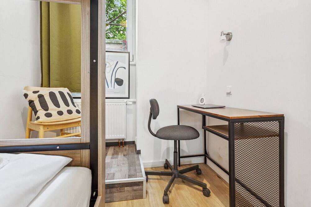 Ganze Wohnung, Schöne 2-Zi-Wohnung in Charlottenburg in Charlottenburg Berlin, Berlin