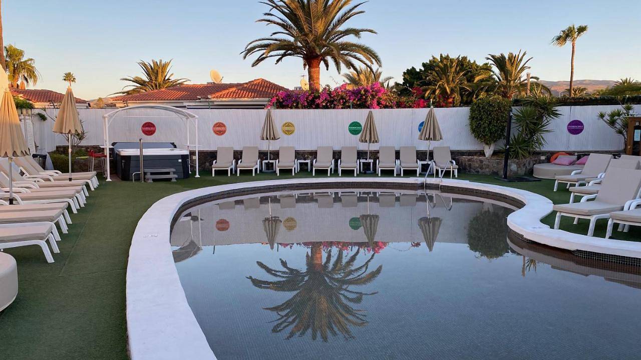 Rainbow Golf Bungalows, Gay Men-only Resort in Campo Internacional, San Bartolomé de Tirajana