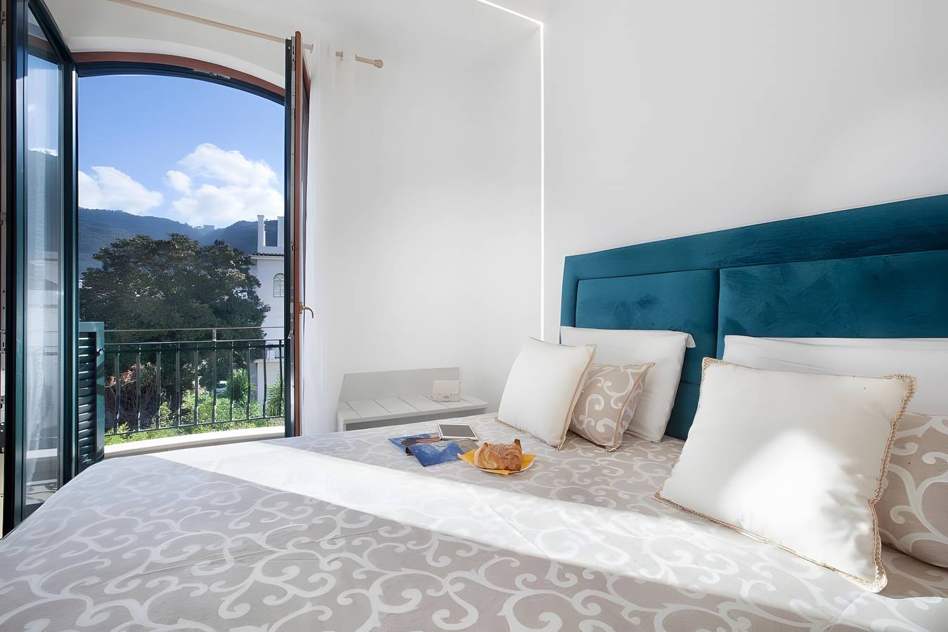 Apartamento entero, Apartamento 'Sorrento Luxury 1' con balcón, Wi-Fi y aire acondicionado in Sorrento, Provincia de Nápoles