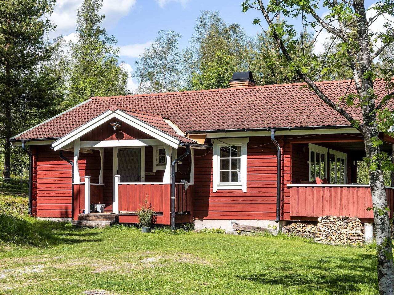 Friedlicher Rückzugsort am See Gopen in Falun, Dalarna