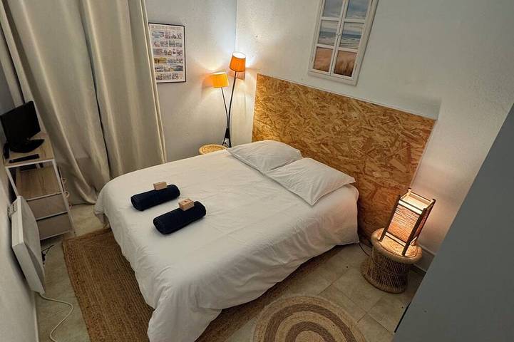 Spacieuse Maison, Calme, Proche mer in Saint-Laurent-d'Aigouze, Côte d'Améthyste