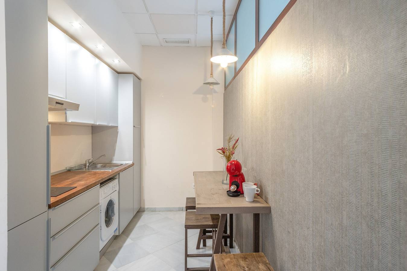 Apartamento entero, Apartamento Deluxe en el Centro de Sevilla con 2 Balcones y Wi-Fi in Casco Antiguo, Sevilla
