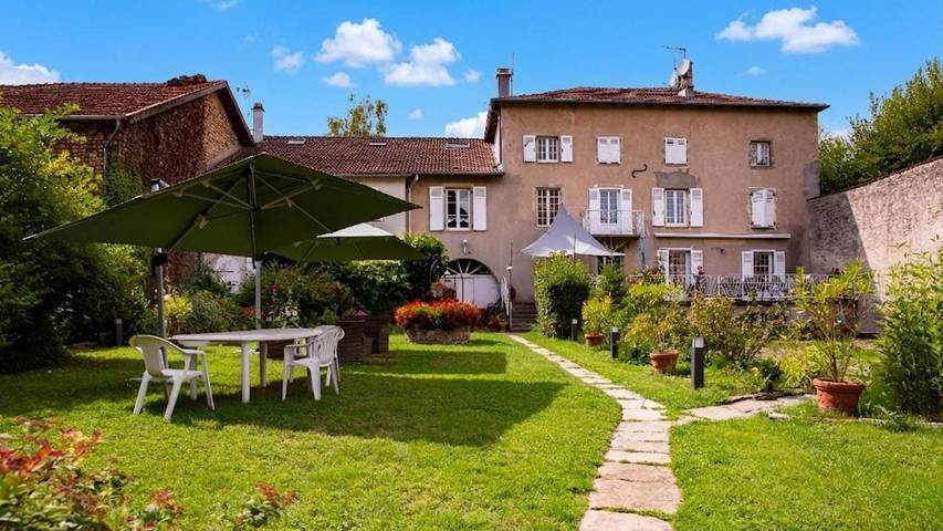 Chambre d’hôte pour 3 personnes, avec Terrasse et Jardin