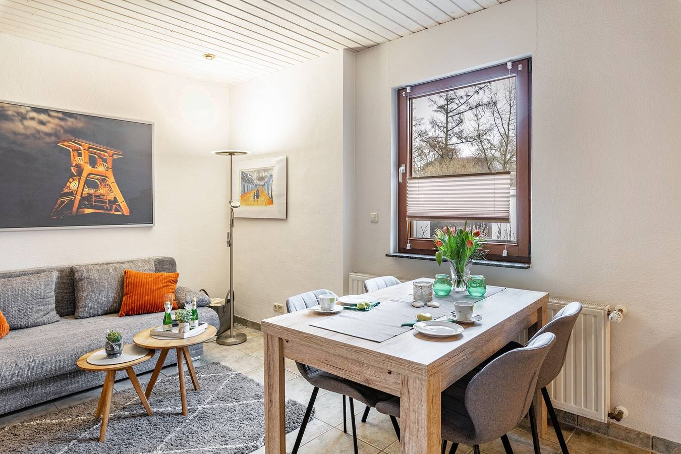 Entire apartment, Vacation apartment 'Severin N° 2' with private terrace and Wi-Fi in Bottrop, Ruhr district