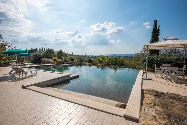 Agriturismo "La Farneta" con piscina privata, terrazze private e Wi-Fi in Monteriggioni, Chianti