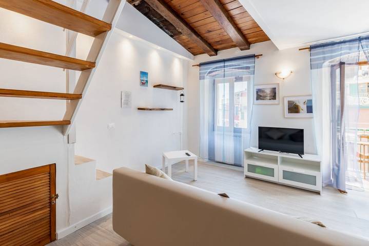 Appartamento intero, Book Now! Cà da Mirela x4 Wonderful 5Terre in Riomaggiore, Comune di Riomaggiore