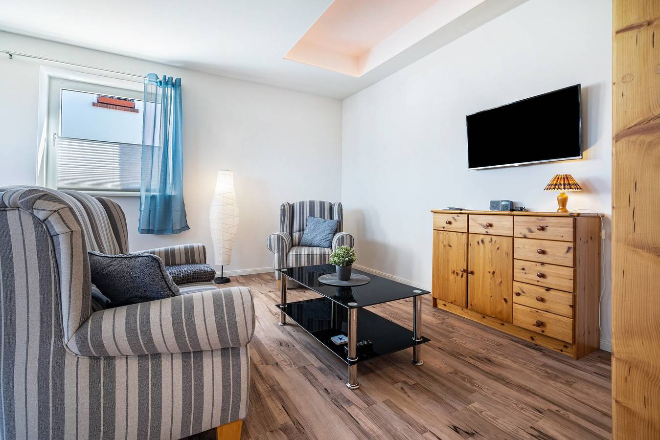 Ganze Wohnung, Ferienwohnung 'Fewo 1' mit Privatterrasse und Wi-Fi in Klink, Müritz