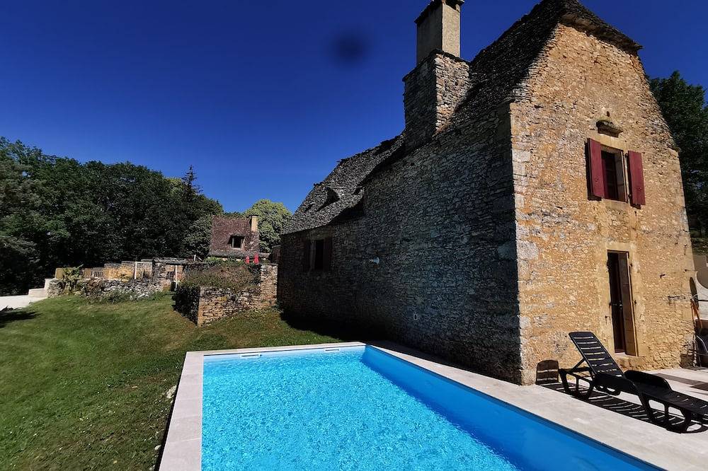 Maison de Charme Montignac Lascaux Piscine chauffée in Montignac, Périgord Noir