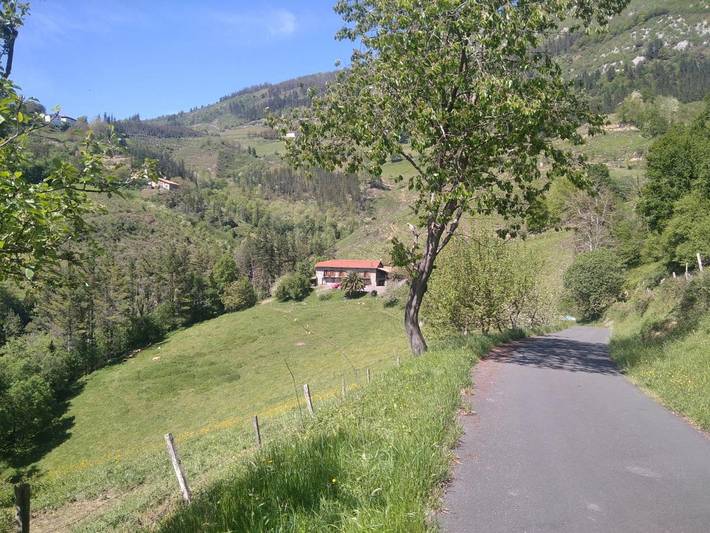 Casa de huéspuedes para 3 personas, con Terraza y Jardín en Guipúzcoa