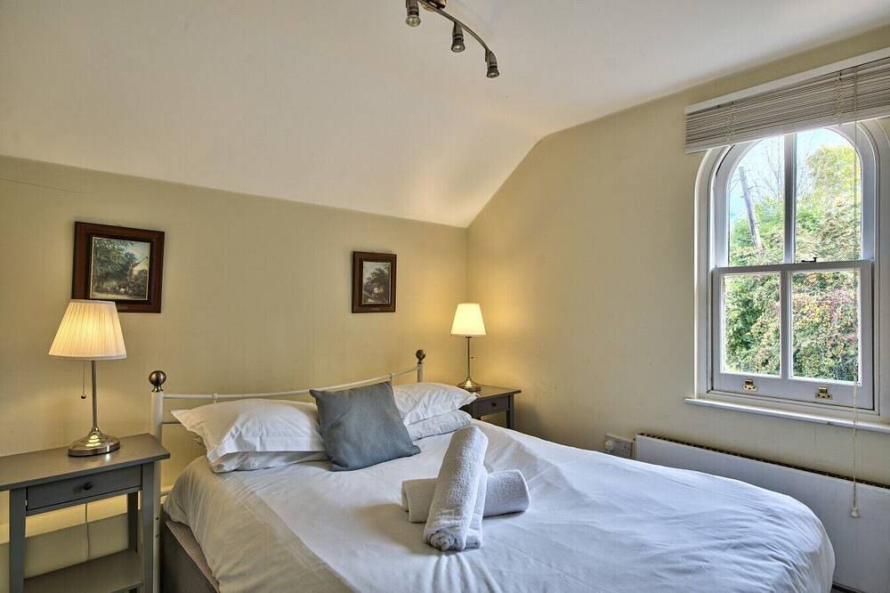 Milton House by Group Retreats Grand Country House in Bedford
