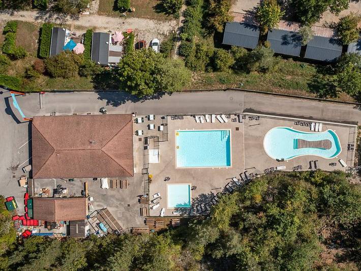 Camping Paradis Les Gorges du Haut Bugey - Chalet 4 personen - Eco 2 Schlafzimmer in Matafelon-Granges, Nantua