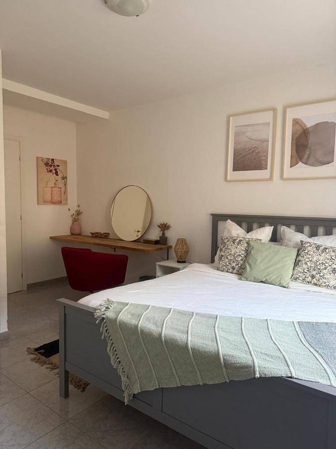 Appartement de vacances pour 4 personnes, avec Terrasse ainsi que Jardin et Piscine