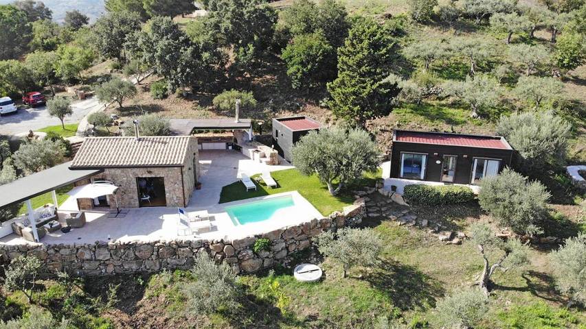 Villa per 8 persone, con piscina, con animali domestici in Sant'Ambrogio