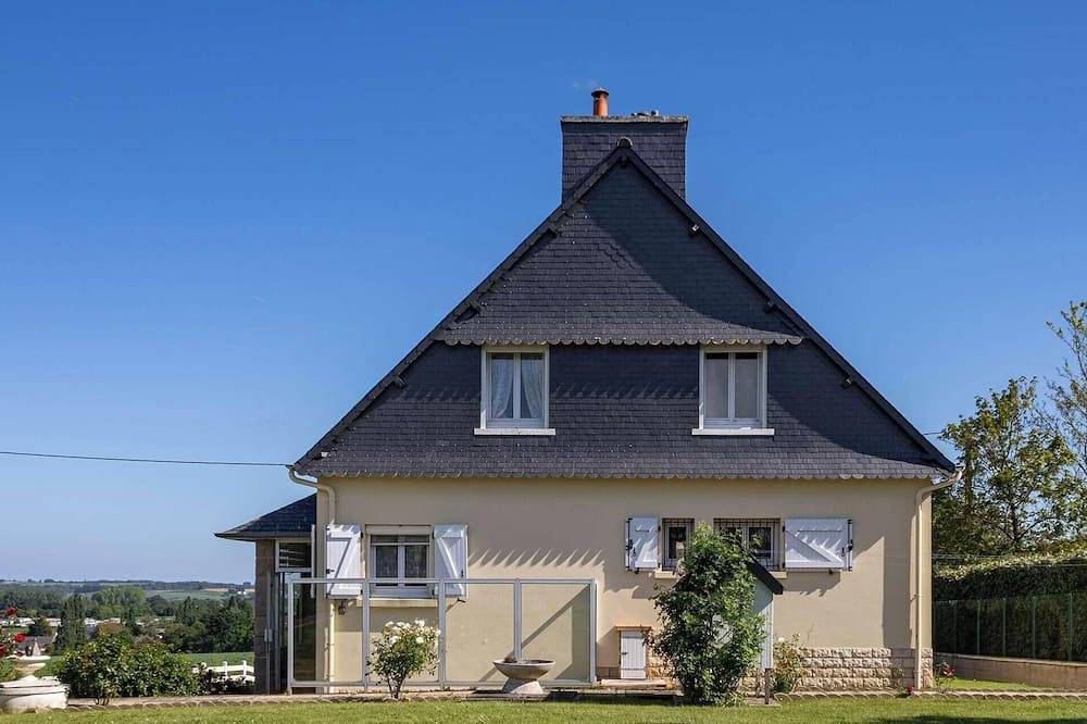 Maison familiale 8 personnes avec jardin à Ruca | in Ruca, Région de Dinan