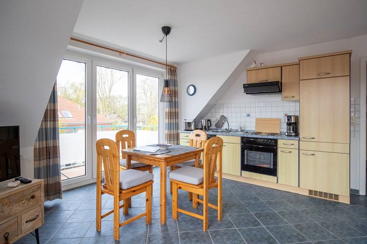 Ganze Ferienwohnung, Ferienhausvermietung Hooksiel - Ferienwohnungen Horumersiel/Schillig - Fw Schwalbennest - Deichstr.6 in Hooksiel, Wangerland