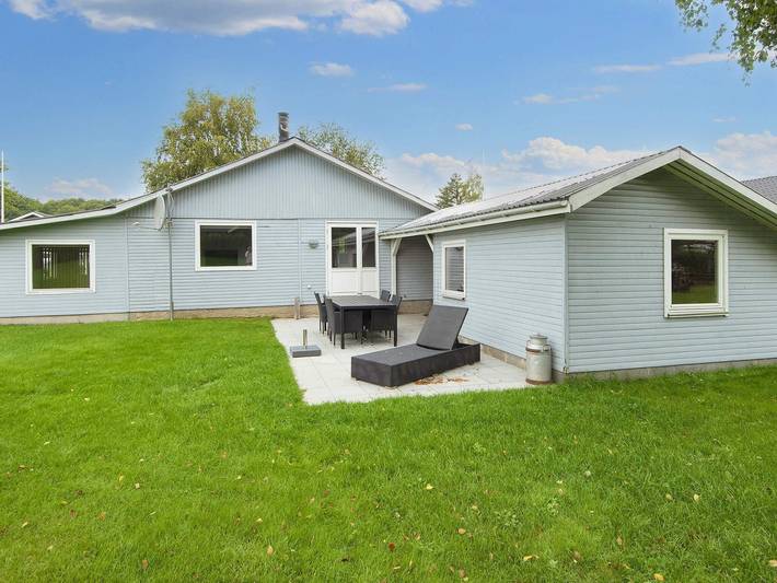 Ferieudlejning for 6 personer, med Terrasse og Have i Haderslev