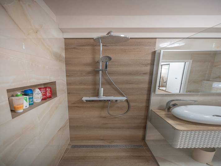 Villa pour 6 personnes, avec vue sur l’océan à Mali Losinj - 4