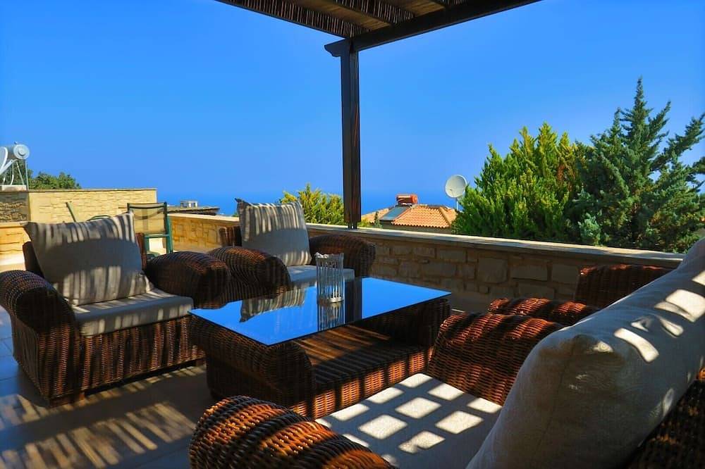 Villa Preveli, Familienvilla, privater Pool, zu Fuß in die Taverne in Prines, Nikiforos Fokas