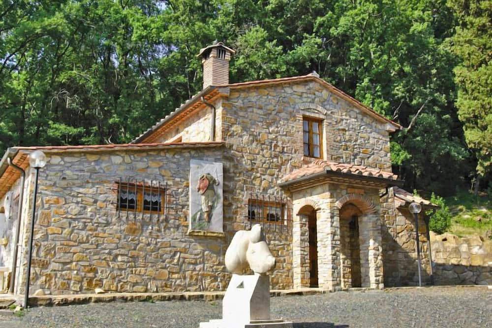 Casa Del Boscaiolo by Interhome in Monteverdi Marittimo, Etruskische Küste