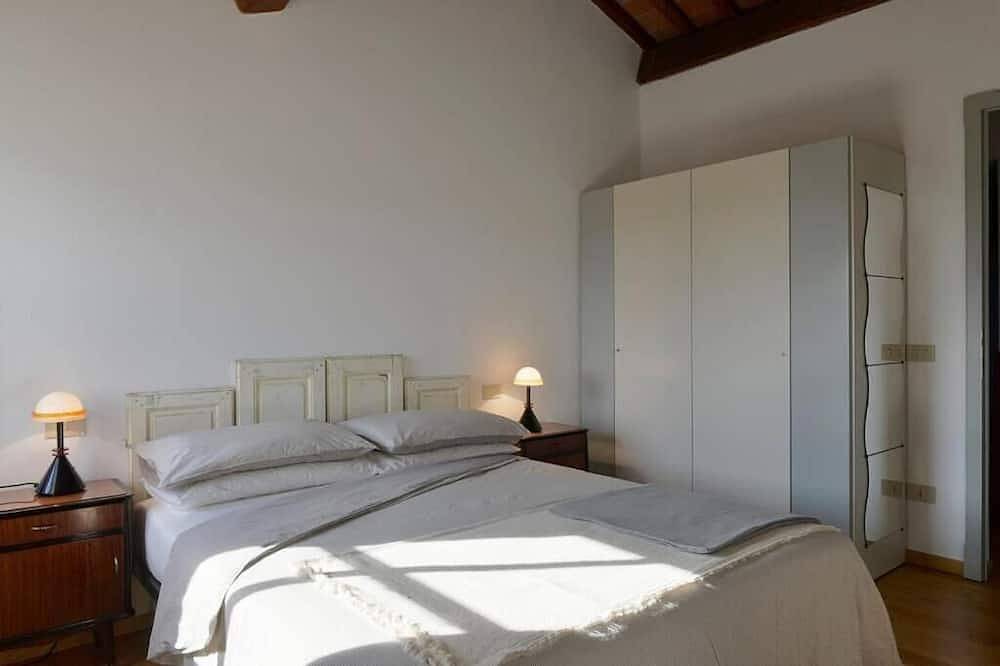 Ganze Wohnung, Green Bike Vintage - Countryside Tuscany Apartment with Pool in Capannoli, Pisa Provinz