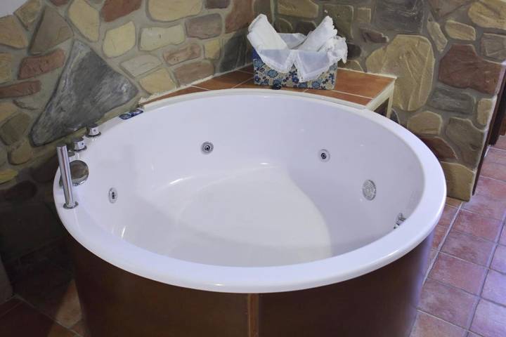 Casa rural para 13 personas, con Jacuzzi en Trasmoz