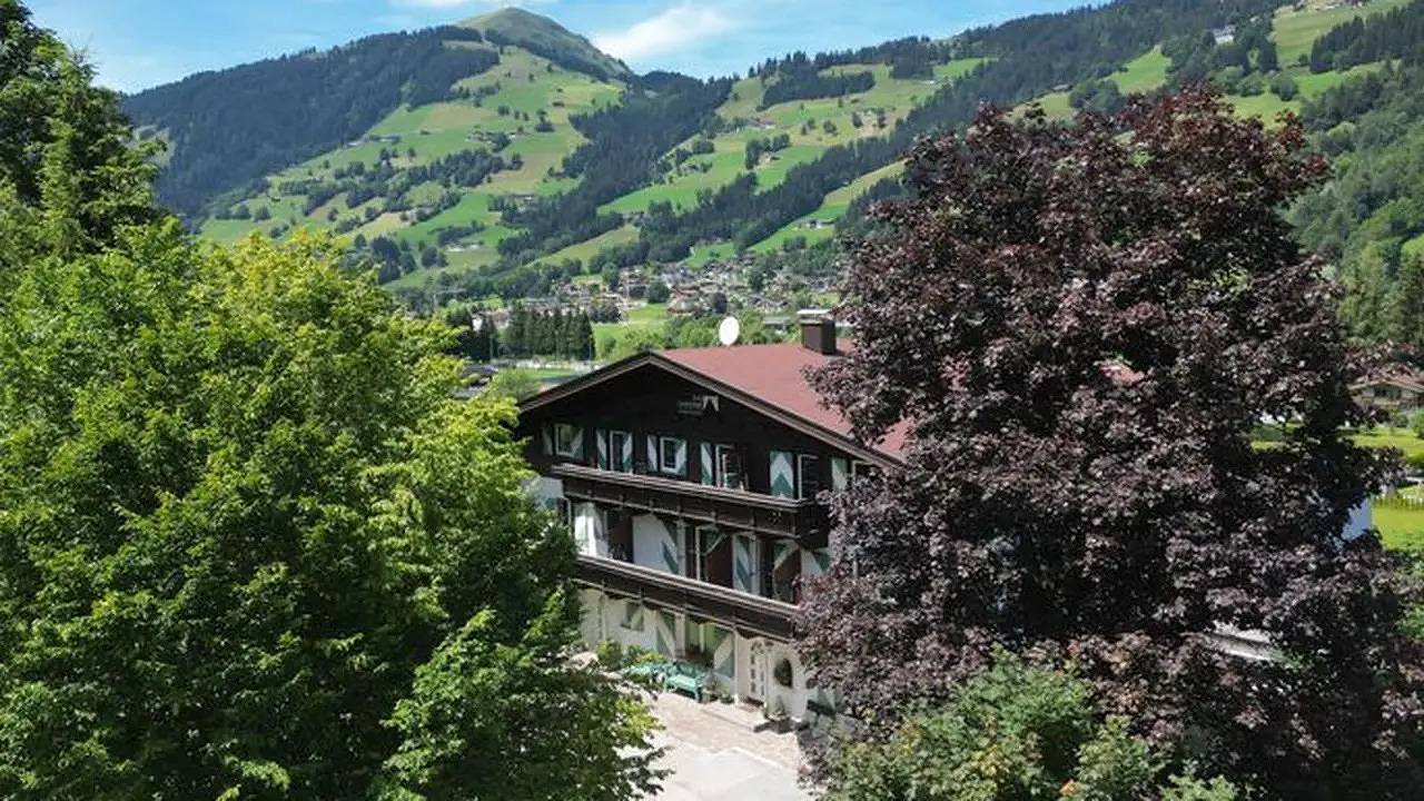 Geheel vakantieappartement, Vakantieappartement voor 4 personen met balkon in Brixen im Thale, Kaisergebirge