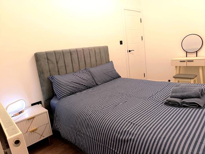 Holiday letting for 2 people in Cardiff