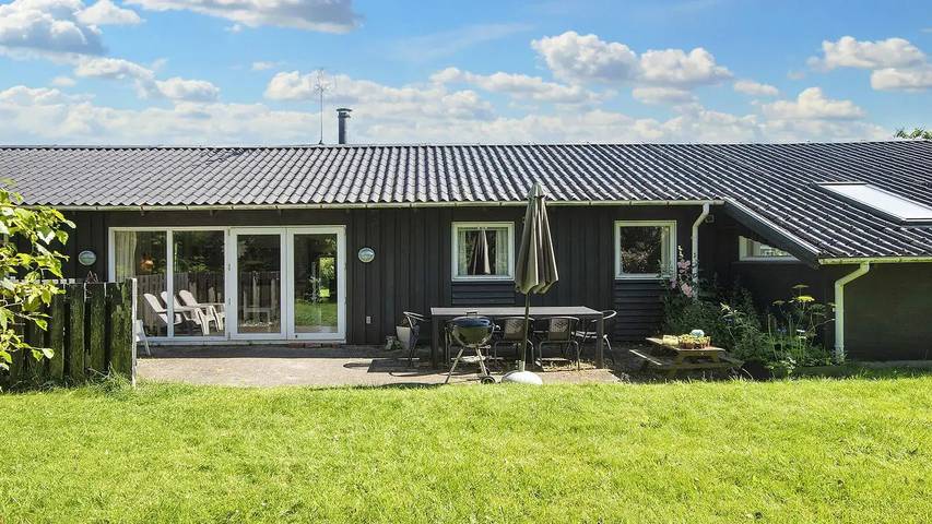 Ferienhaus für 9 Personen, mit Sauna und Terrasse, mit Haustier in Djursland