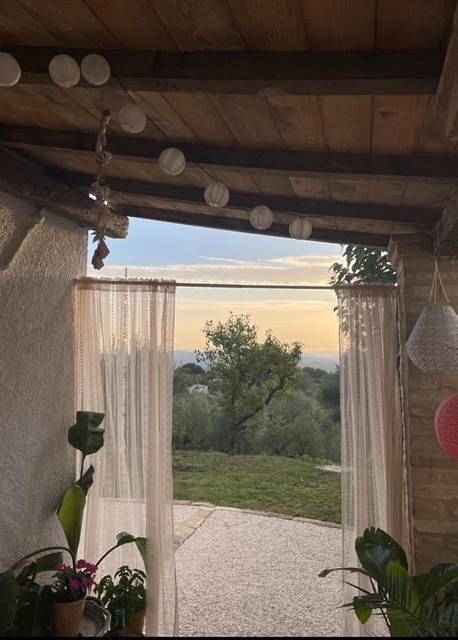 Location de vacances pour 2 personnes, avec vue et jardin à Cingoli - 3