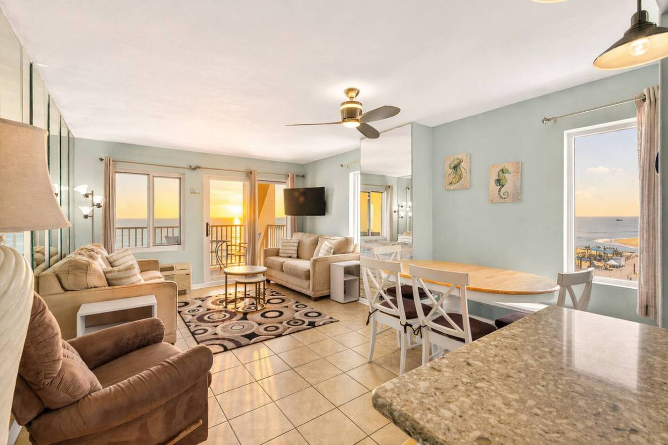 Apartamento entero, New / Oceanfront Beach Condo, Pool, Gym, Fishing in Virginia Beach