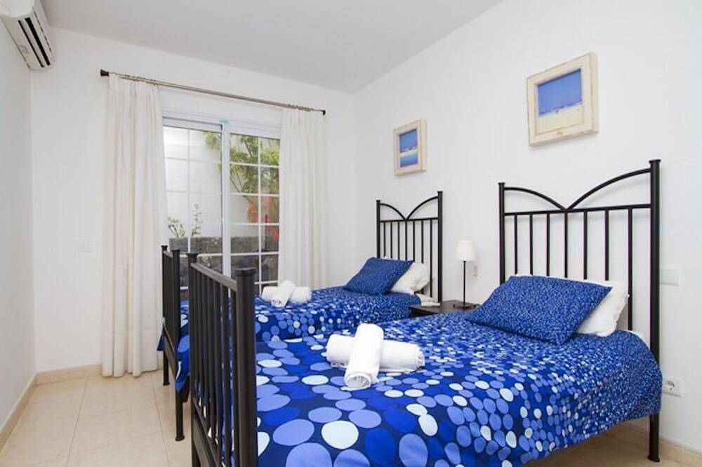 Villa Calero Acentejo | Wonderful 5 Bedroom Villa |Central in Puerto Calero, Yaiza