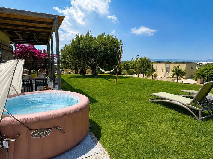 Gîte pour 4 personnes, avec piscine ainsi que vue et jardin en Sicile - 4