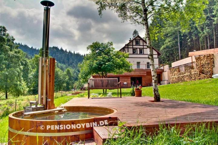 Gästehaus für 2 Personen, mit Balkon und Terrasse sowie Garten und Sauna in Olbersdorf