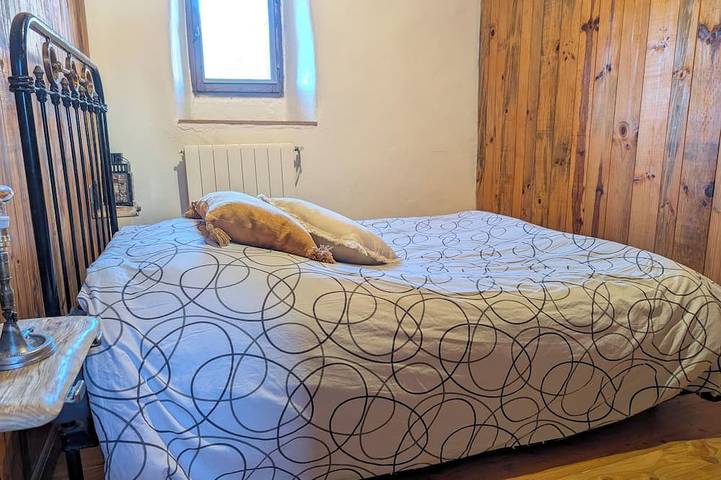 Gîte pour 10 personnes, avec Terrasse et Jardin à Ponteils-et-Brésis - 4