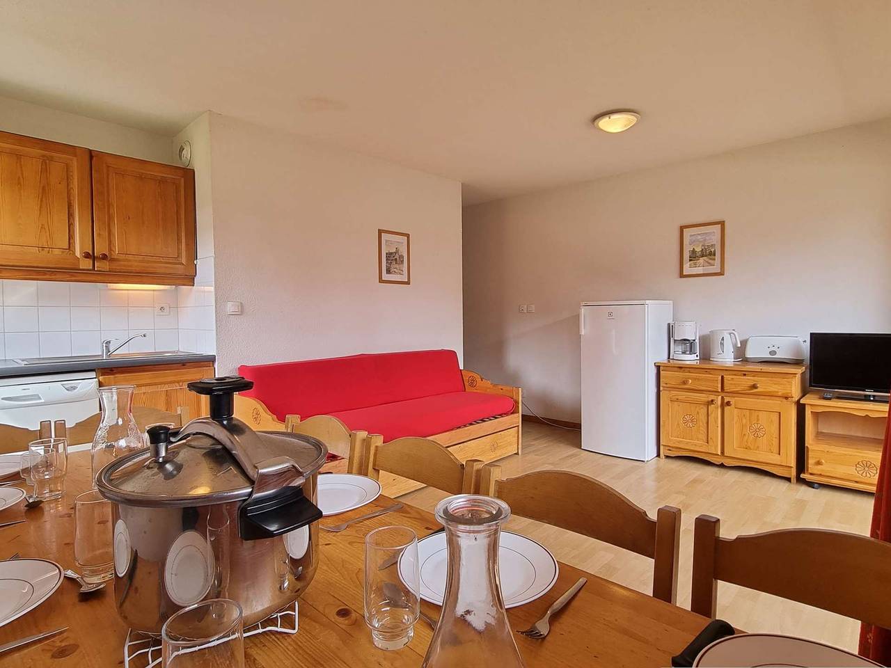Ganze Wohnung, Wohnung für 10 Pers., 200m zum Skilift, Balkon, Skifahren, 3 Zimmer in Saint-Étienne-en-Dévoluy, Le Dévoluy