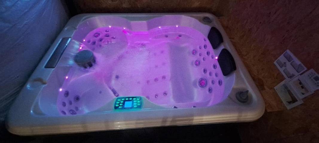 Gîte pour 4 personnes, avec jardin et jacuzzi à Issenheim - 2