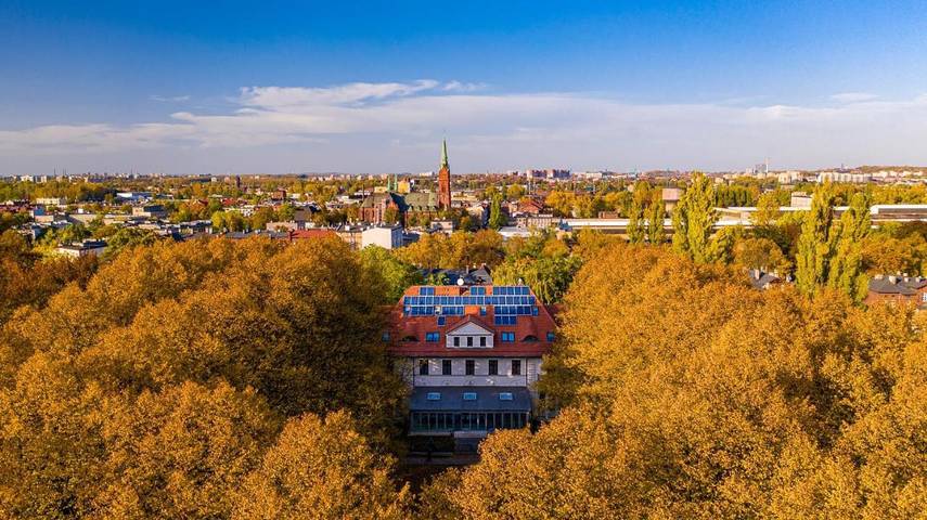 Hotel dla 6 osób, z ogród i sauna oraz widok, zwierzęta dozwolone w Chorzów