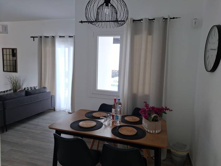 Schöne Villa "Mariola" nahe dem Strand mit beheiztem Pool, Terrasse, Garten & Wlan in Montaña Roja, Yaiza