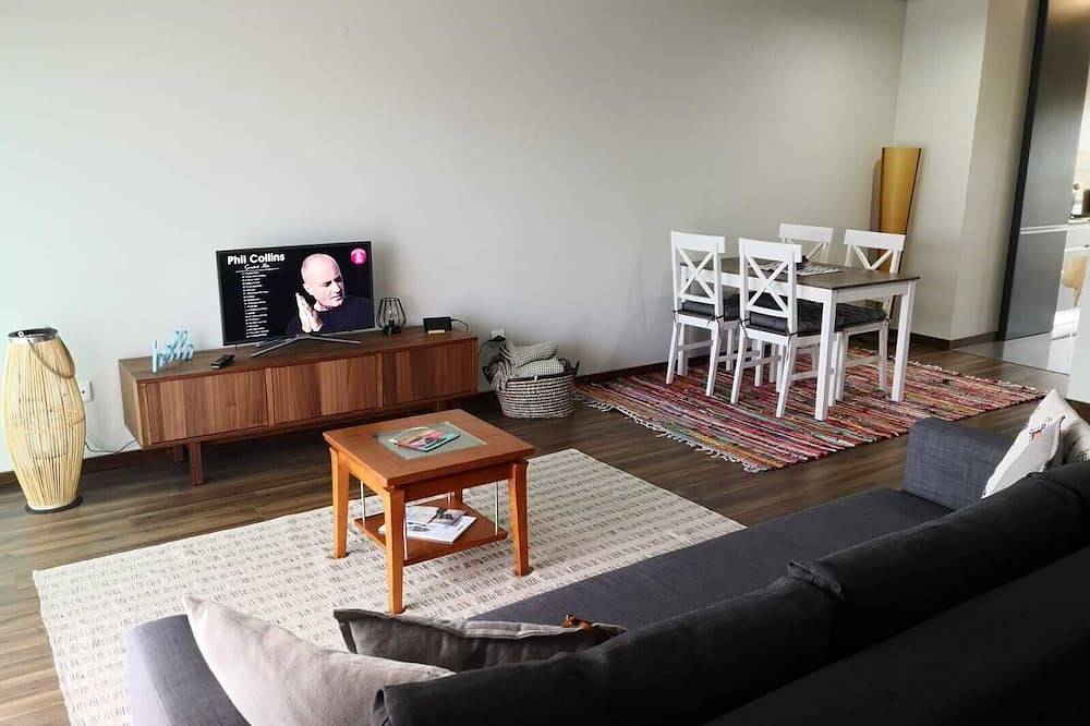 Apartamento entero, Apartment with view and pool access 900 meters from the beach in Furadouro, Ovar