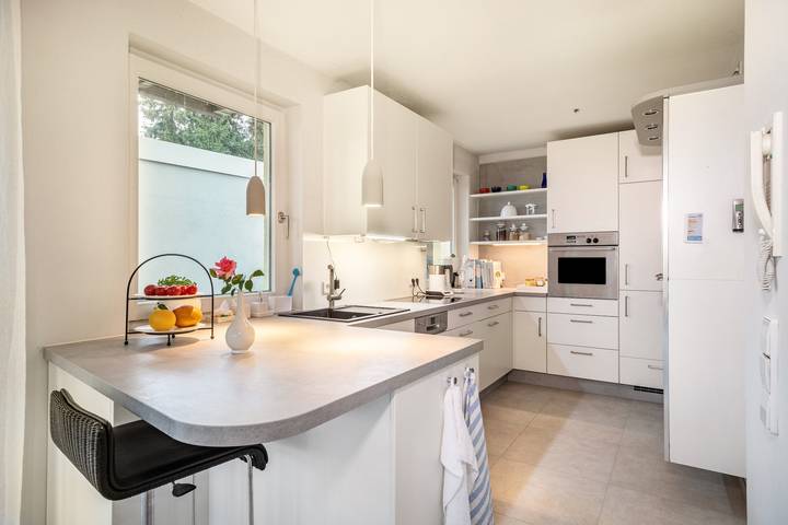Apartment 'Doppelzimmer' with Shared Garden and Wi-Fi in Unteruhldingen, Uhldingen-Mühlhofen