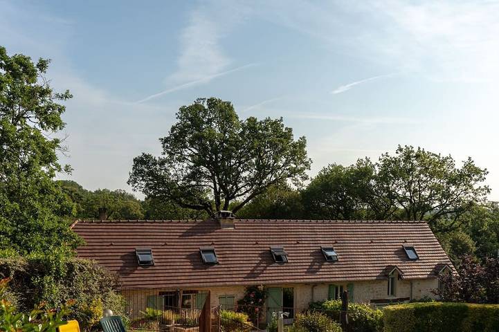 Location de vacances pour 15 personnes, avec jardin à Nadaillac